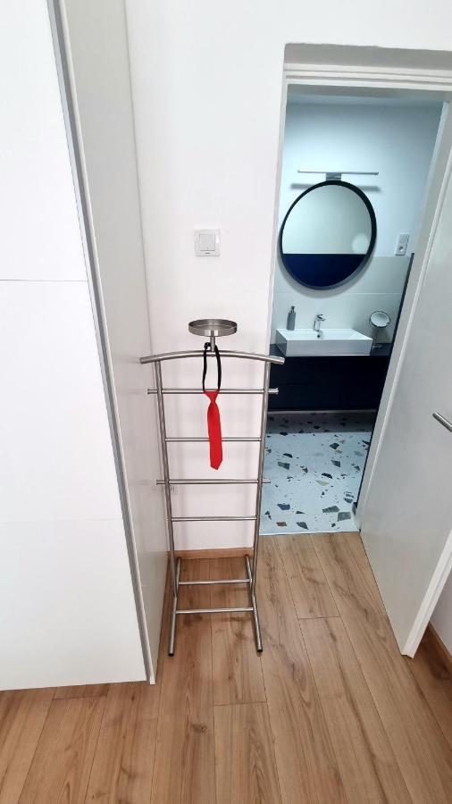 Apartman H8 Бьеловар Экстерьер фото